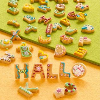 Preview: Städter Ausstecher Alphabet - 2,5 cm - Set, 28-teilig