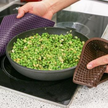 Preview: Städter Topfhalter / Untersetzer 18,5x18,5 cm - Silikon weiß